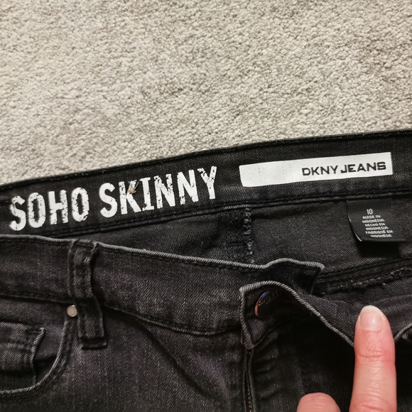 DKNY Soho Skinny Jeans - Picture 4 of 5